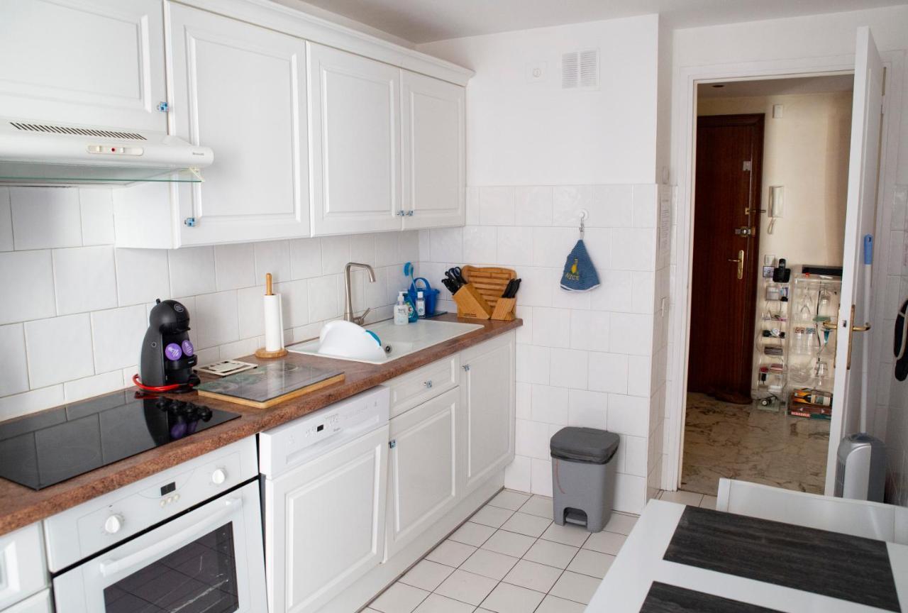 Chill Out Apartment, 2 Mins From Beach Nice Eksteriør bilde